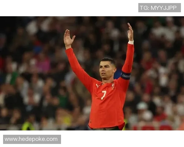 以足球明星罗纳尔多为例探讨中国球迷如何看待国际足球巨星的影响力与传奇地位